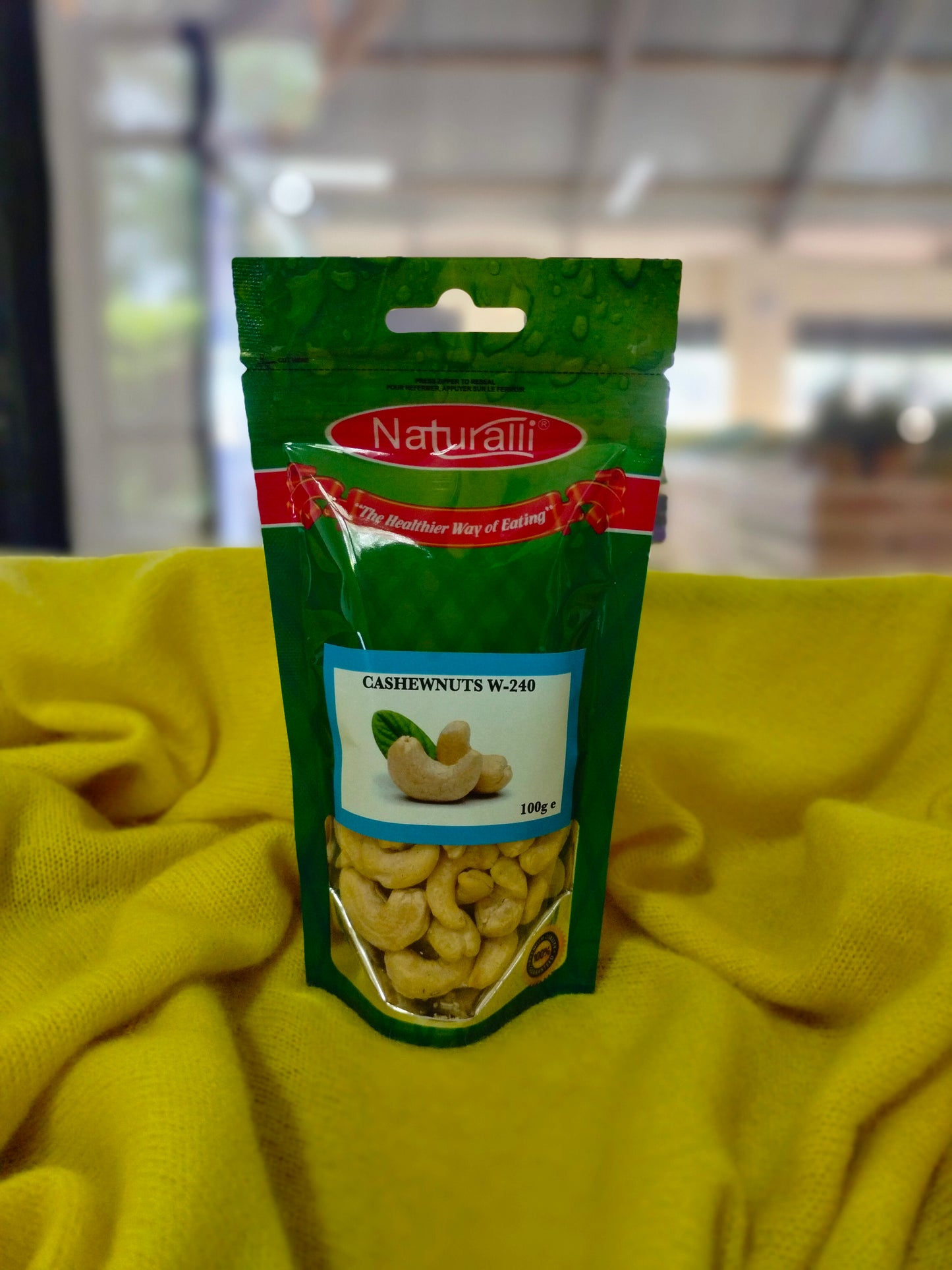 NATURALLI CASHEWNUTS (W-240) 100G